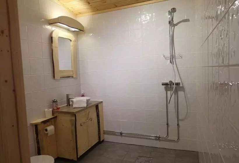 Hotelli Wild Caribou S Wildwood Cabin