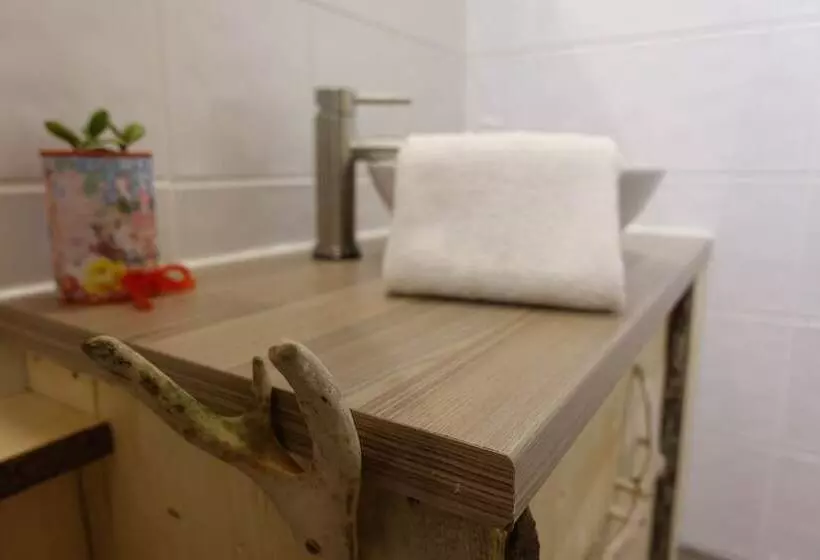 Hotelli Wild Caribou S Wildwood Cabin