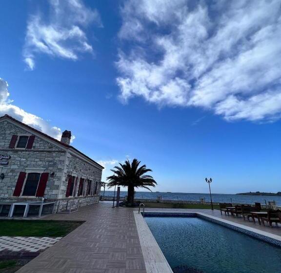 Lavantali Konak  Taşev Otel Ve Restoran