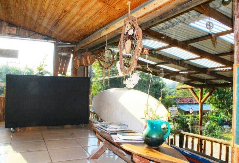 North Point Hostel Praia Do Rosa