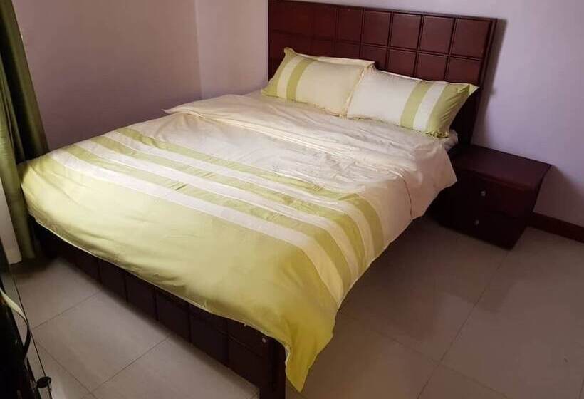 پانسیون Karobwe Summit View