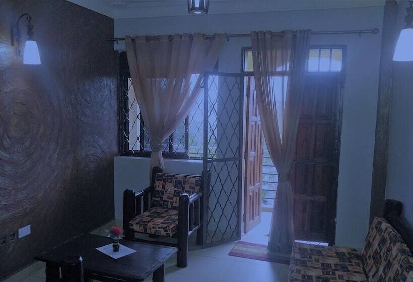 پانسیون Karobwe Summit View