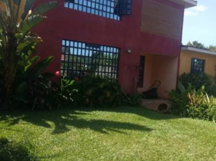 پانسیون Royal Pine Cottages