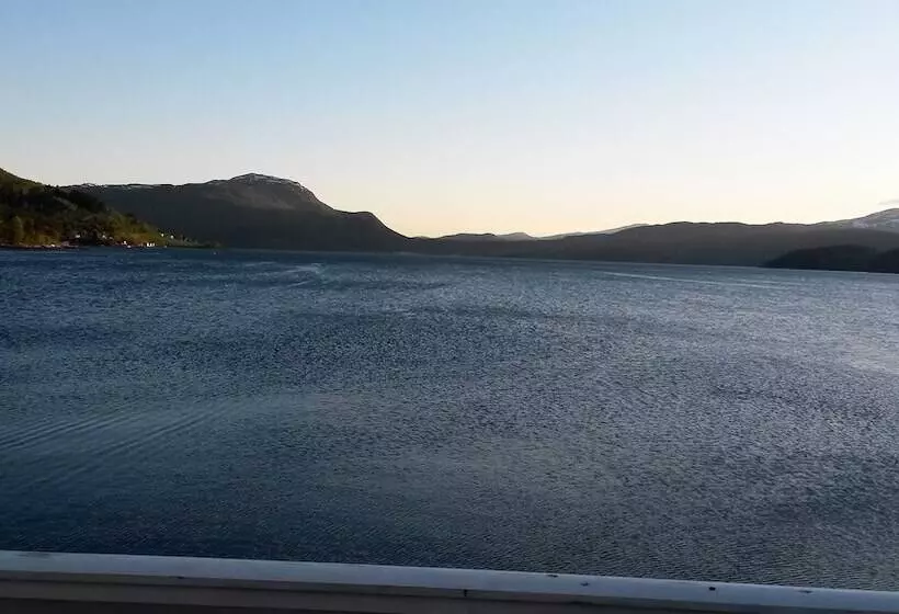 Tingvoll Fjordhotell
