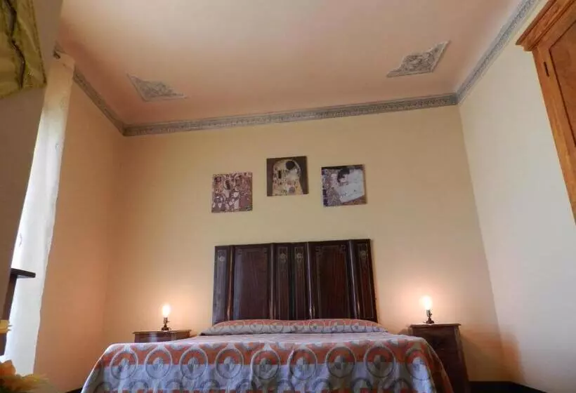 Aamiaismajoitus (B&B) Antico Palazzo Affitti Brevi