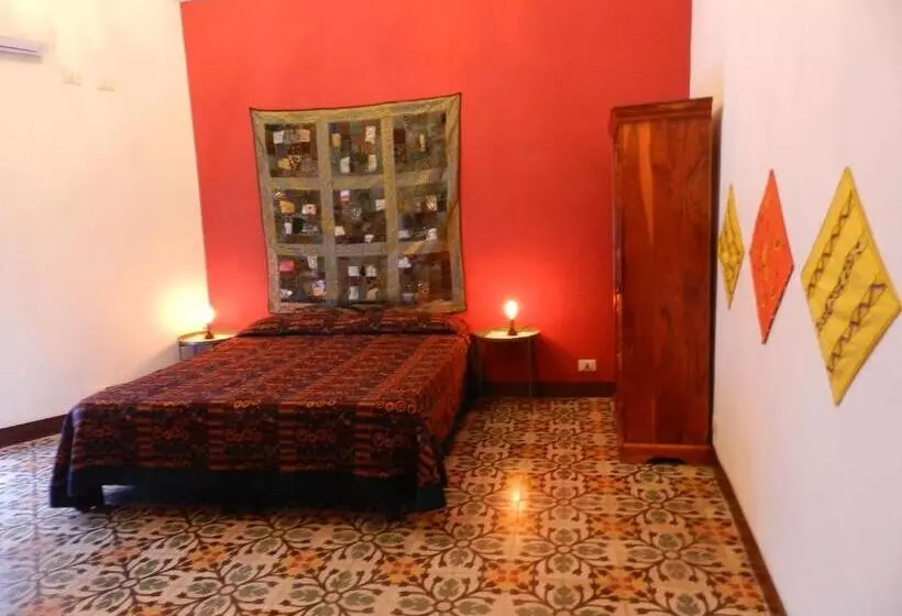 Aamiaismajoitus (B&B) Antico Palazzo Affitti Brevi