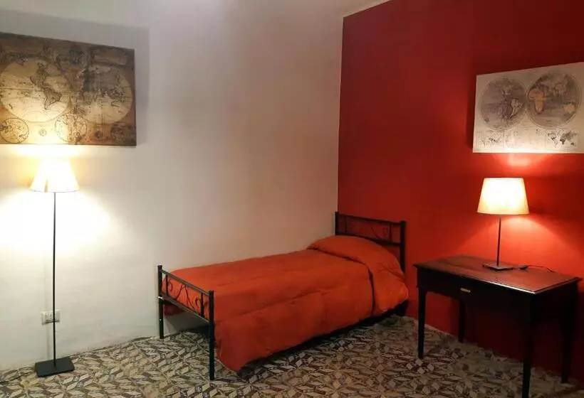 Aamiaismajoitus (B&B) Antico Palazzo Affitti Brevi