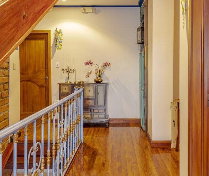 Hotel Azul De La Plaza