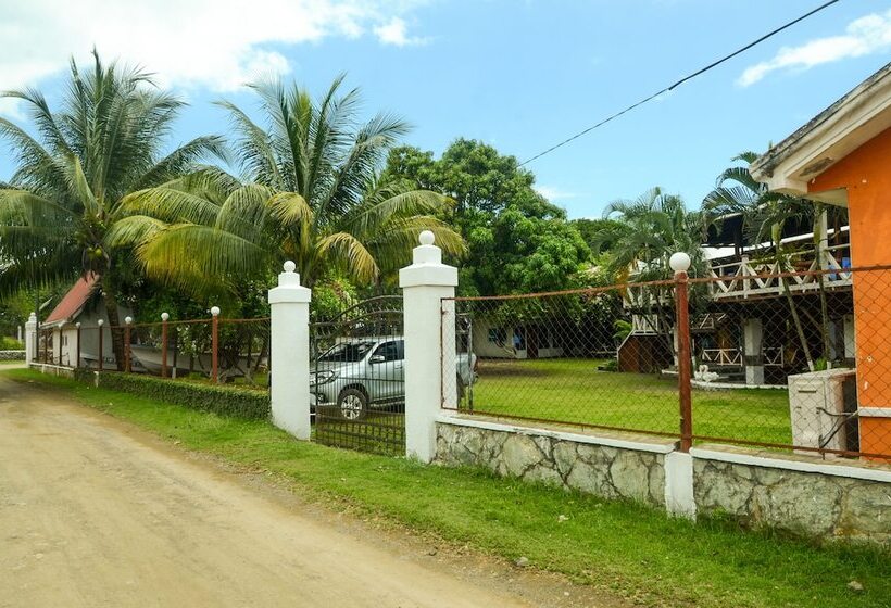 هتل Chalet Castillo