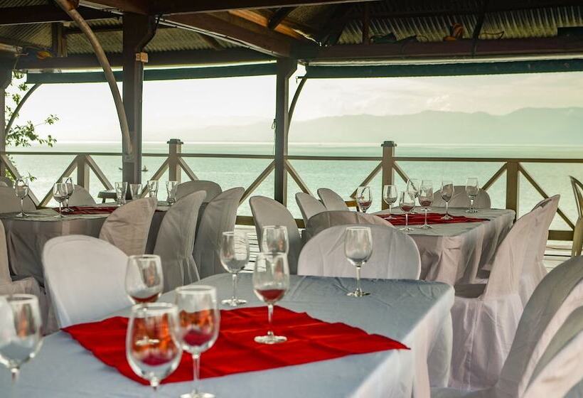 هتل Chalet Castillo