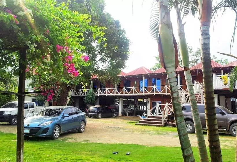 هتل Chalet Castillo