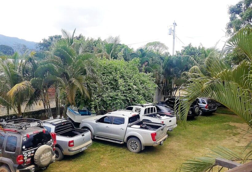 هتل Chalet Castillo