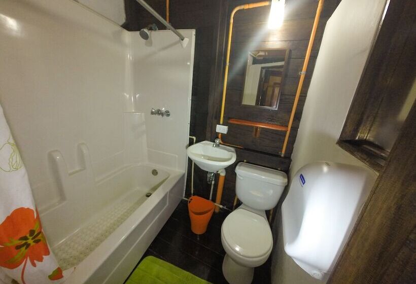 هتل Chalet Castillo