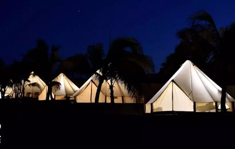 Hotelli Chilochill Glamping Resort