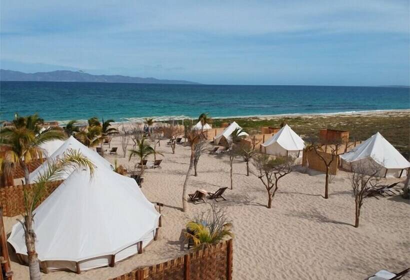 ホテル Chilochill Glamping Resort