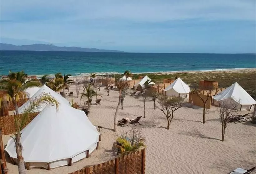 Hotelli Chilochill Glamping Resort
