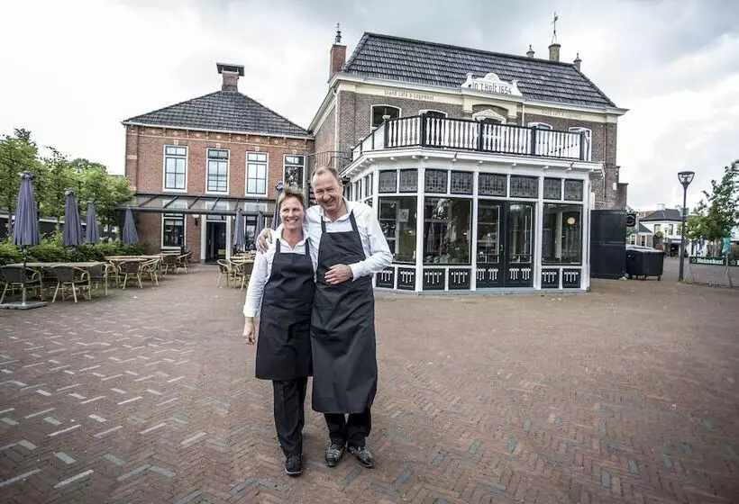 Hotelli In  T Holt 1654