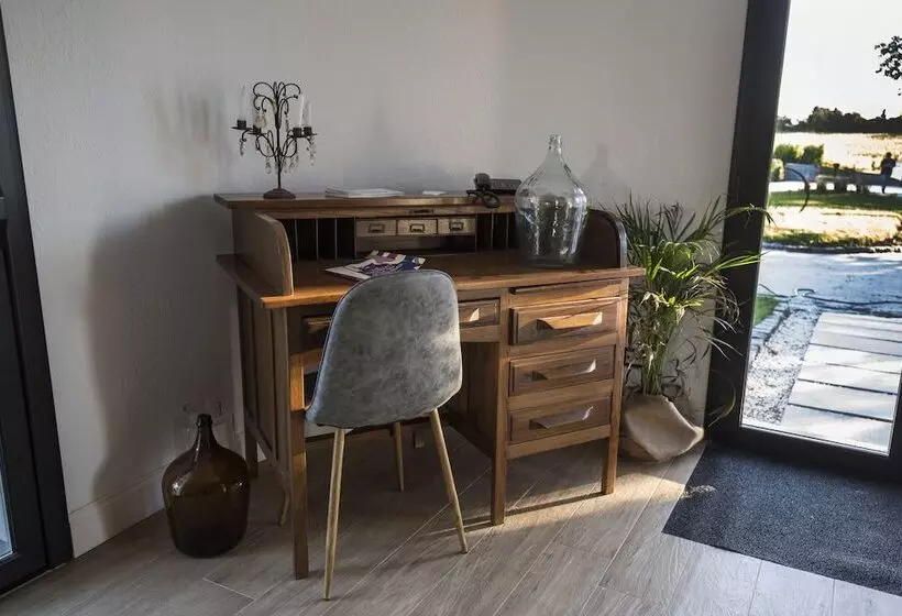 ホテル Pizzorno Lodge & Wine