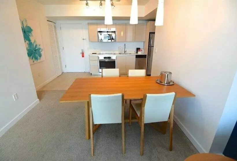 ホテル Stunning Ocean & Bay View Residence 1 Bed 1 Bath @ Beachwalk