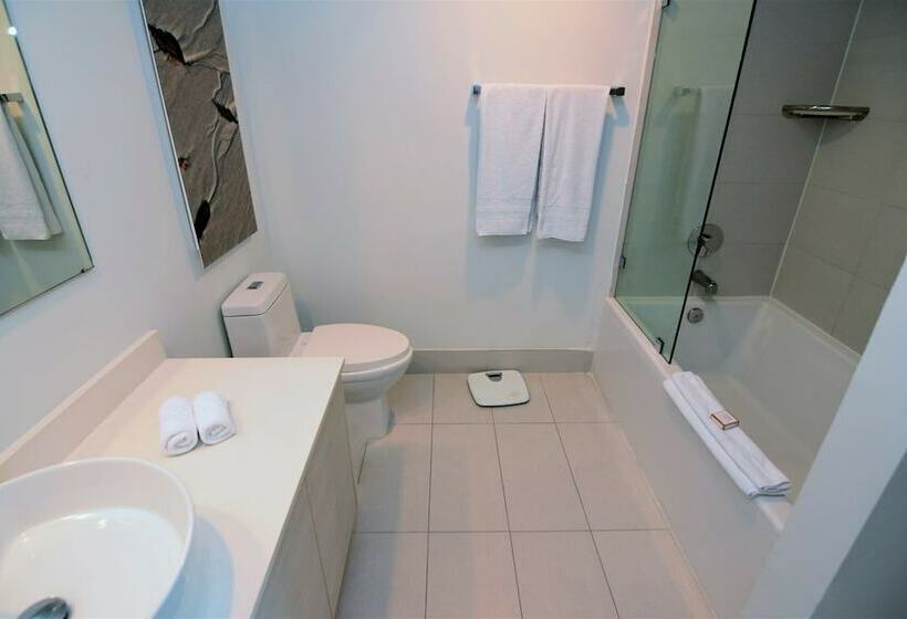 호텔 Stunning Ocean & Bay View Residence 1 Bed 1 Bath @ Beachwalk