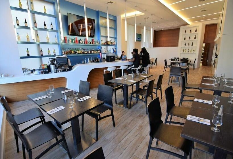 호텔 Stunning Ocean & Bay View Residence 1 Bed 1 Bath @ Beachwalk