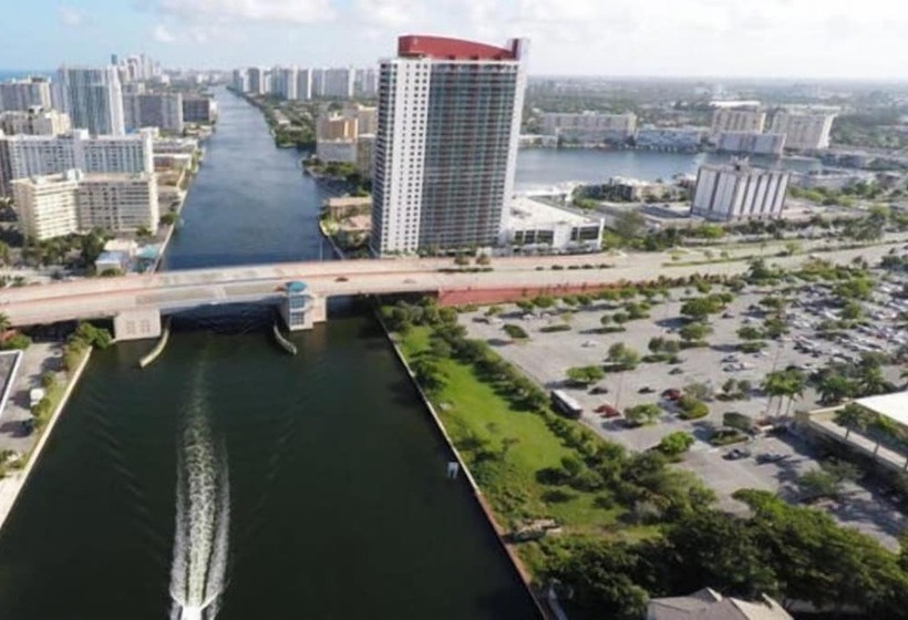 호텔 Stunning Ocean & Bay View Residence 1 Bed 1 Bath @ Beachwalk