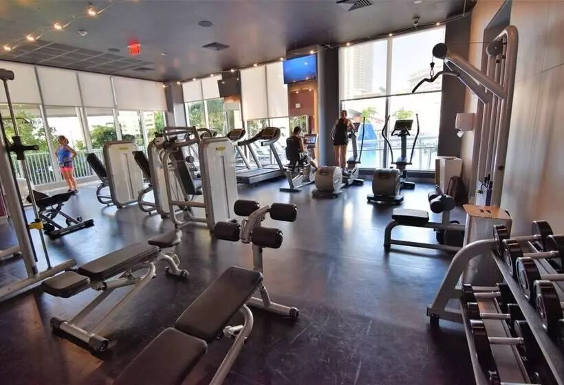 ホテル Stunning Ocean & Bay View Residence 1 Bed 1 Bath @ Beachwalk