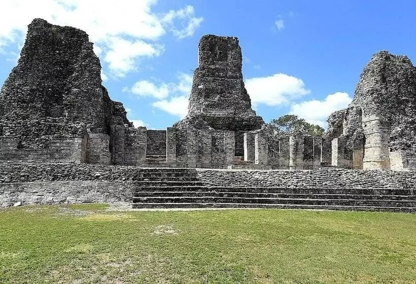 هتل Villa Calakmul
