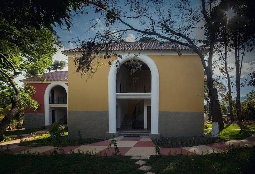 هتل Y Restaurante Hacienda Los Volcanes