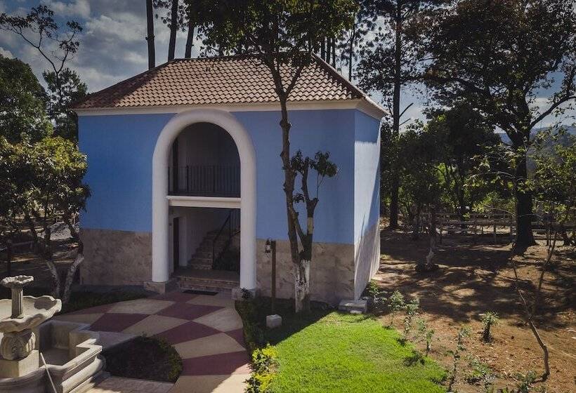 هتل Y Restaurante Hacienda Los Volcanes
