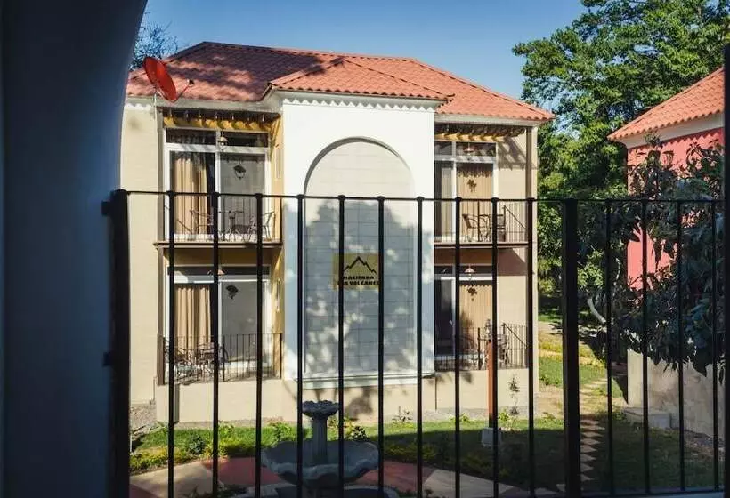 هتل Y Restaurante Hacienda Los Volcanes