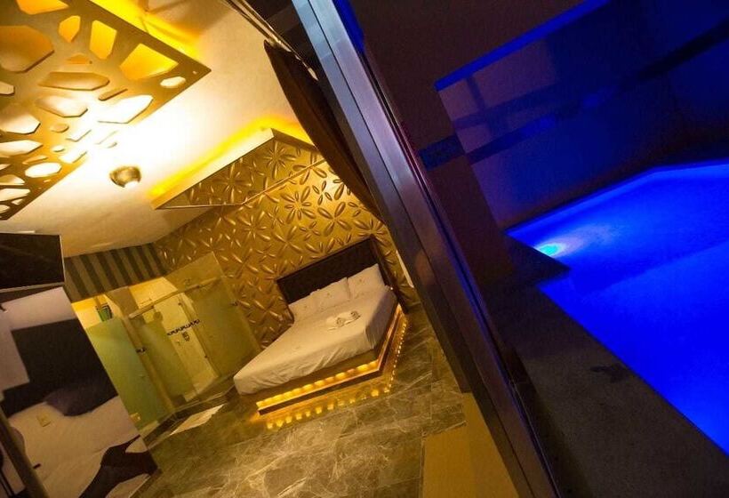 فندق على الطريق Honey Moon