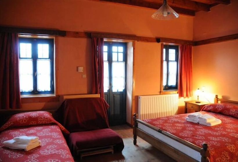 פנסיון Napoleon Zaglis Guesthouse