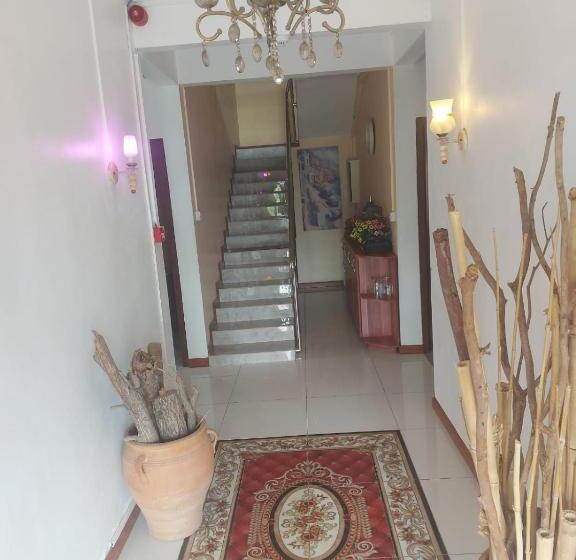 پانسیون Skylineinn