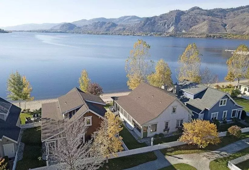 Majatalo Veranda Beach Cottages