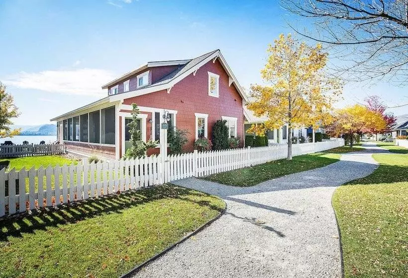 Majatalo Veranda Beach Cottages