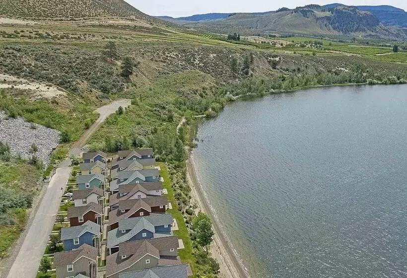 Majatalo Veranda Beach Cottages