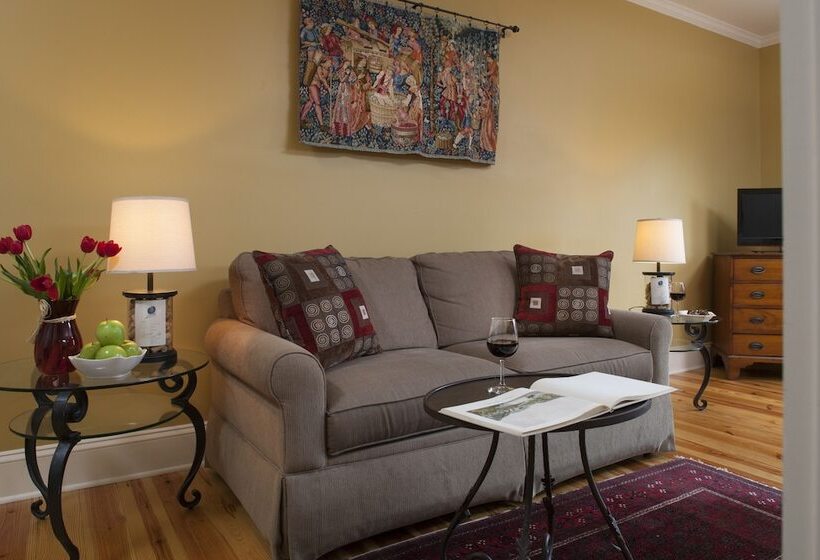 Arcady Vineyard Bed & Breakfast