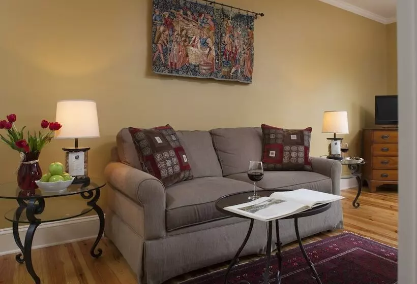 Arcady Vineyard Bed & Breakfast