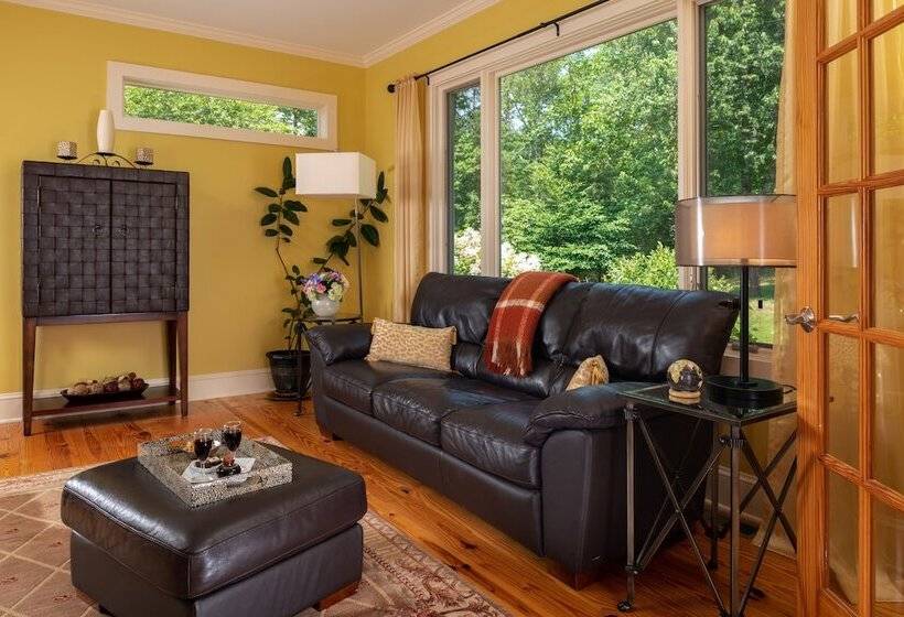 Arcady Vineyard Bed & Breakfast