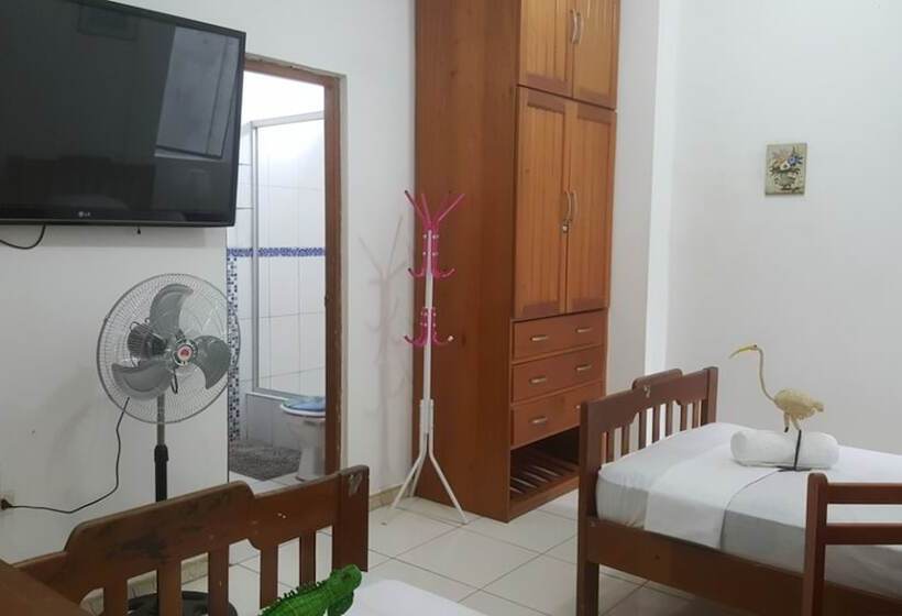 مسافرخانه Iguana Haus Iquitos
