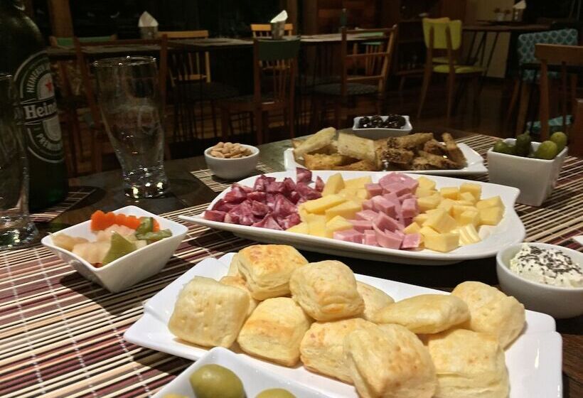 Отель Al Kamar Lodge Spa