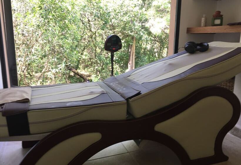 Отель Al Kamar Lodge Spa