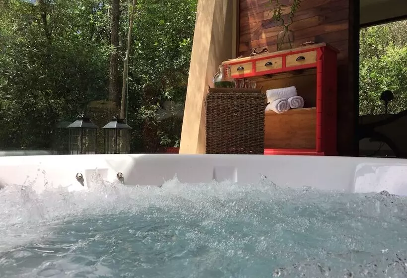 Hotelli Al Kamar Lodge Spa