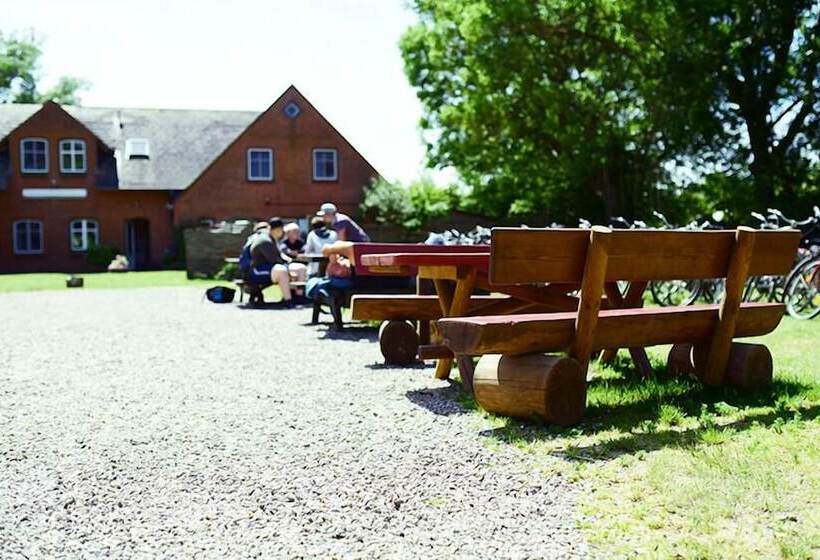 Отель Alte Schule Westerhever