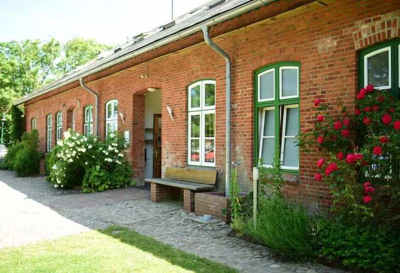 Отель Alte Schule Westerhever