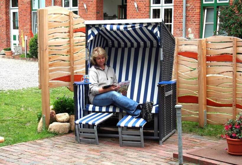 Отель Alte Schule Westerhever