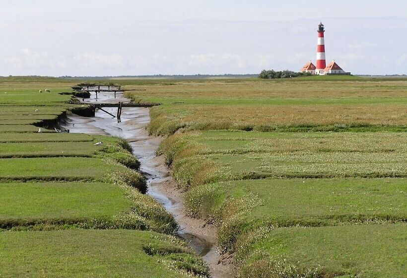 Отель Alte Schule Westerhever