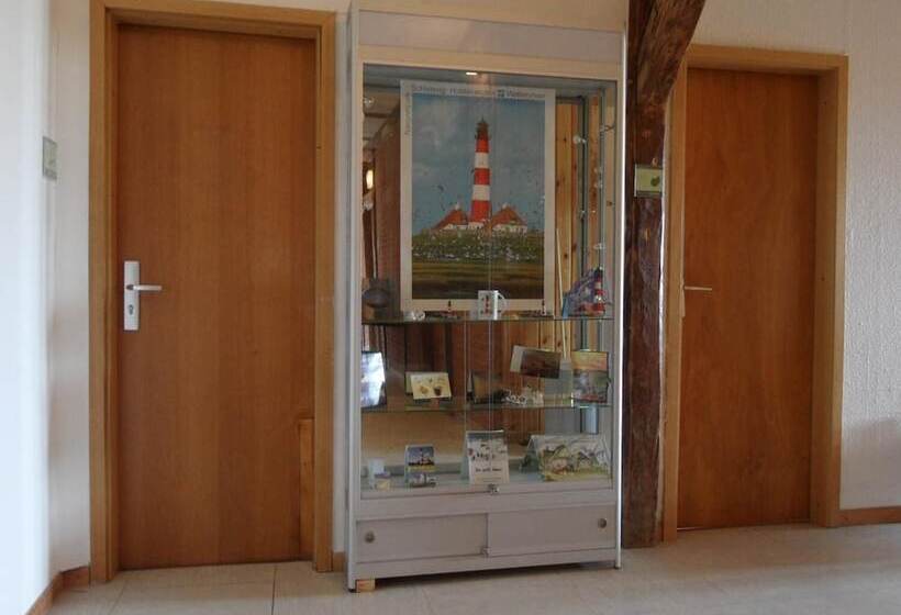 Отель Alte Schule Westerhever