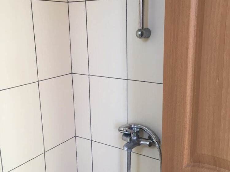 בית מלון כפרי Inan